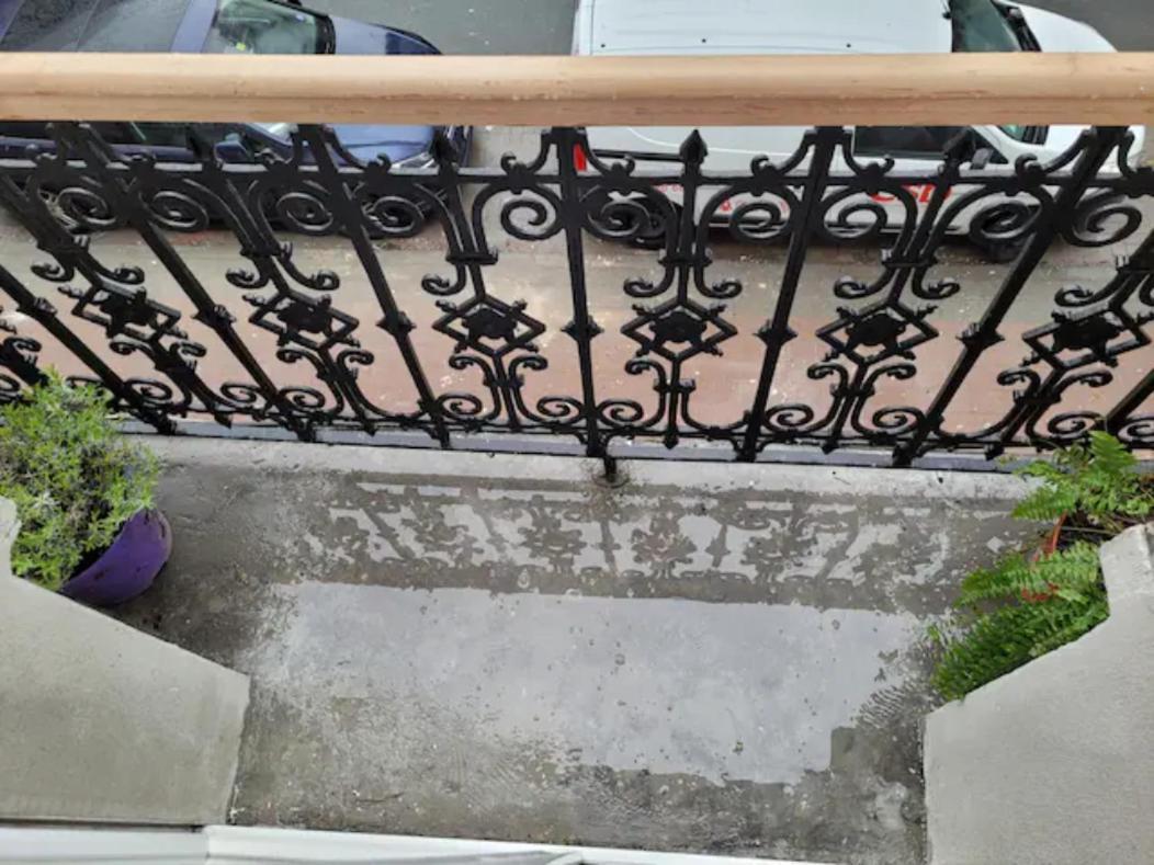 Brand New Iris Room With Private Bathroom And Balcony Брюксел Екстериор снимка
